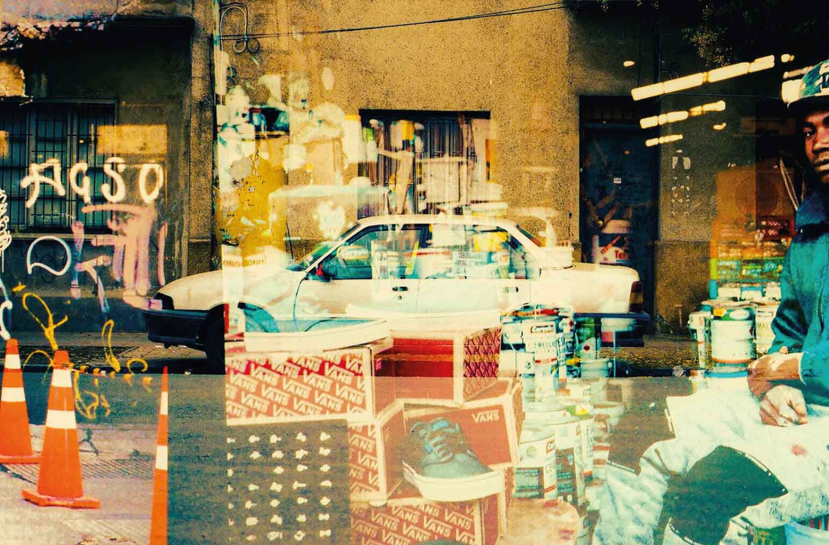 Fotografía de producto con iluminación cinematográfica